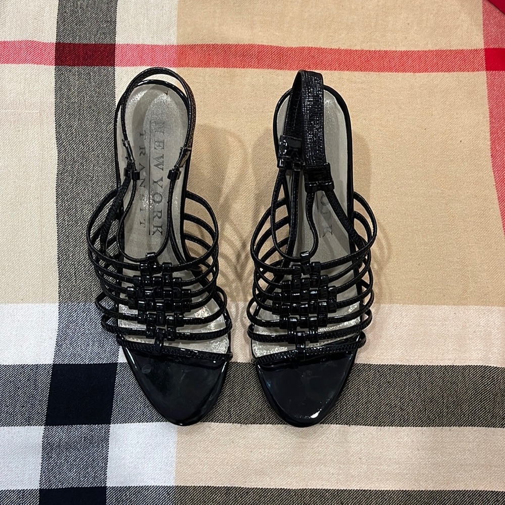Women size 9, New York transit Black